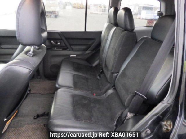 Used 2005 AT mitsubishi pajero V73W Image[16]