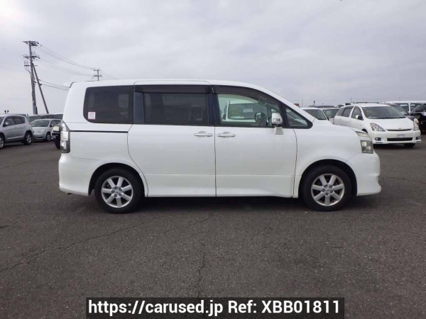 Used 2010 AT toyota voxy ZRR70W Image[7]