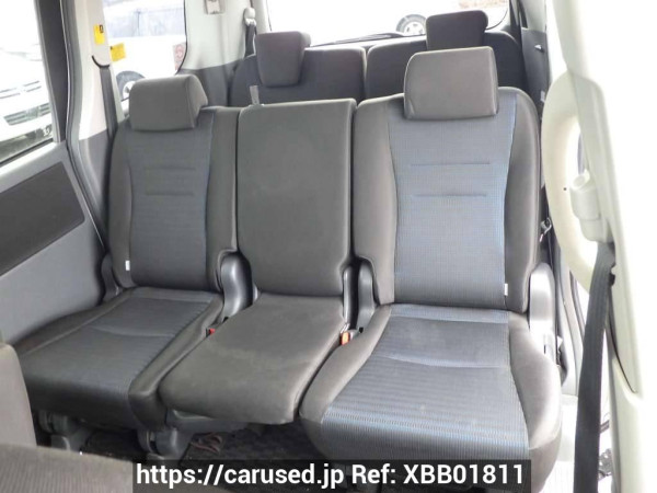 Used 2010 AT toyota voxy ZRR70W Image[25]