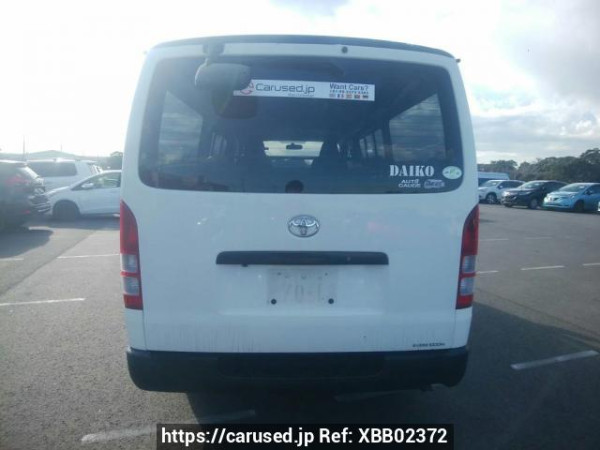 Used 2004 AT toyota regiusace-van KDH205V Image[5]