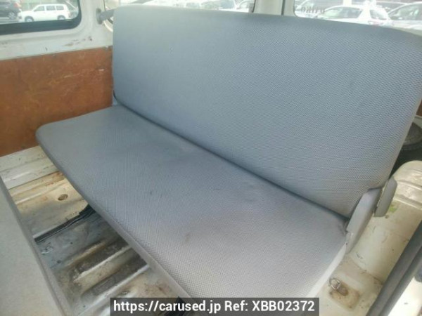 Used 2004 AT toyota regiusace-van KDH205V Image[15]