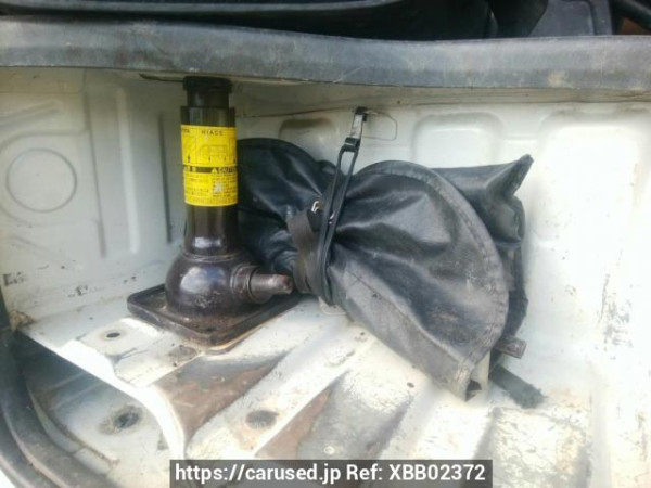 Used 2004 AT toyota regiusace-van KDH205V Image[37]