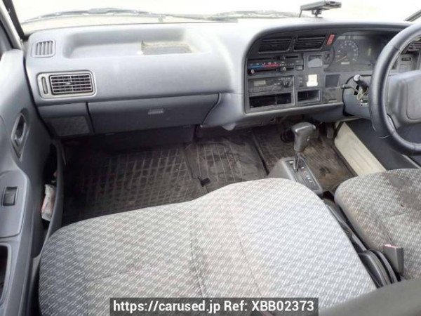 Used 2003 AT toyota hiace-van TRH112V Image[16]