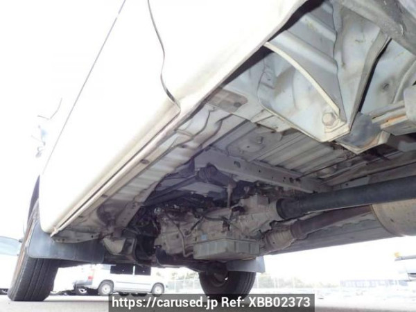Used 2003 AT toyota hiace-van TRH112V Image[32]