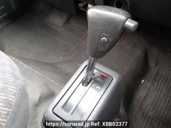 Used 2004 AT toyota hiace-van TRH112V Image[18]