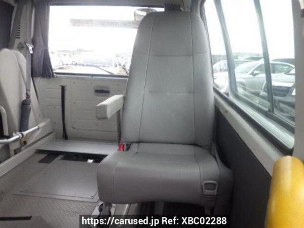 Used 2004 AT toyota hiace-van TRH112K Image[16]
