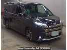 Toyota Noah ZWR90W