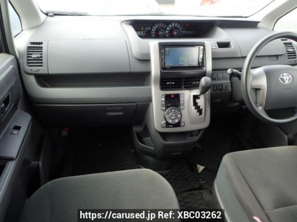 Used 2008 AT toyota noah ZRR70G Image[15]