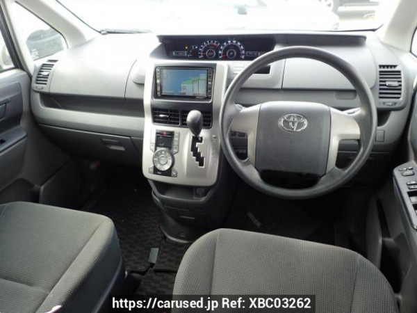 Used 2008 AT toyota noah ZRR70G Image[16]