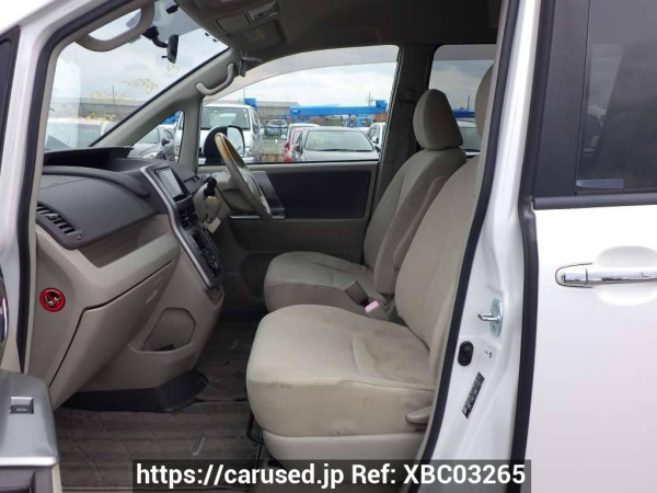 Used 2009 AT toyota noah ZRR70W Image[21]