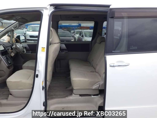 Used 2009 AT toyota noah ZRR70W Image[24]