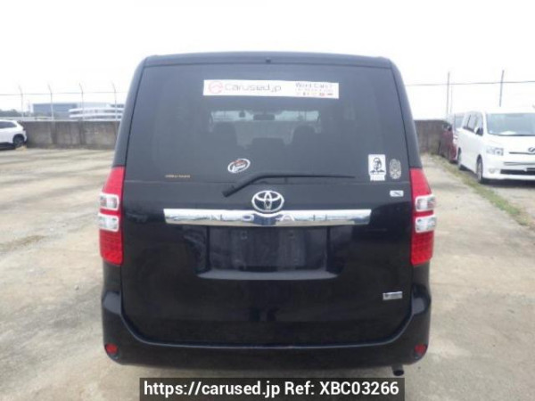 Used 2010 AT toyota noah ZRR70G Image[5]