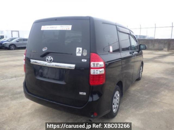 Used 2010 AT toyota noah ZRR70G Image[6]