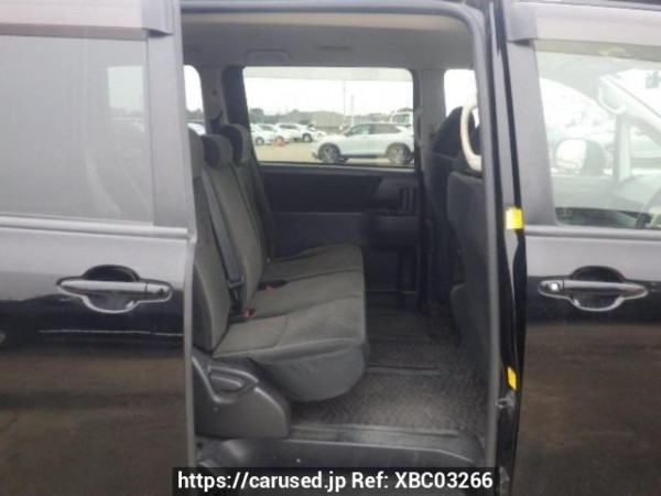 Used 2010 AT toyota noah ZRR70G Image[13]