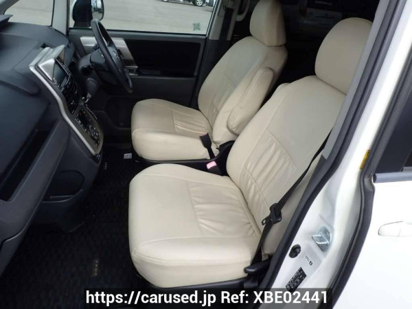 Used 2008 AT toyota voxy ZRR70W Image[12]