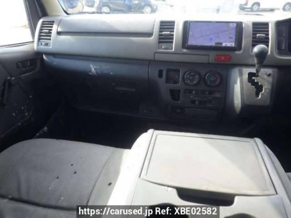 Used 2006 AT toyota regiusace-van KDH200V Image[16]