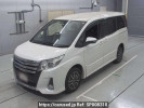 Toyota Noah ZRR80Wｶｲ