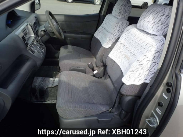 Used 2004 AT toyota raum NCZ20 Image[12]