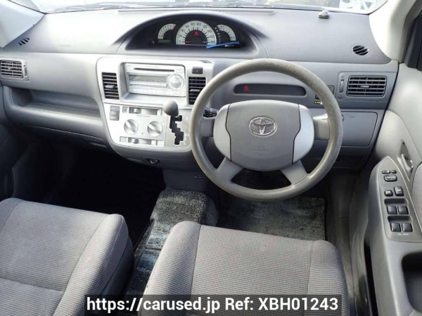 Used 2004 AT toyota raum NCZ20 Image[16]