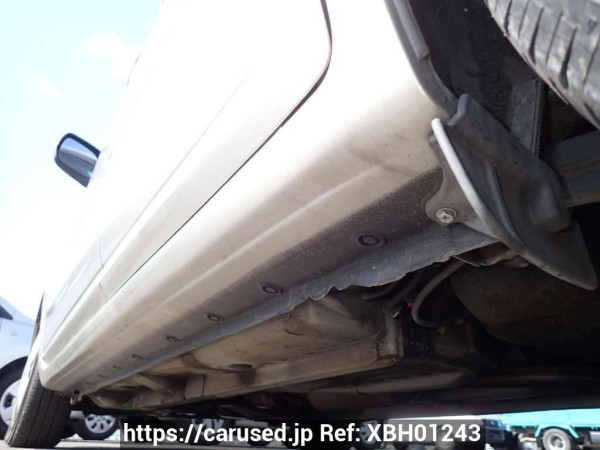 Used 2004 AT toyota raum NCZ20 Image[32]
