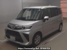 Toyota Roomy M900A