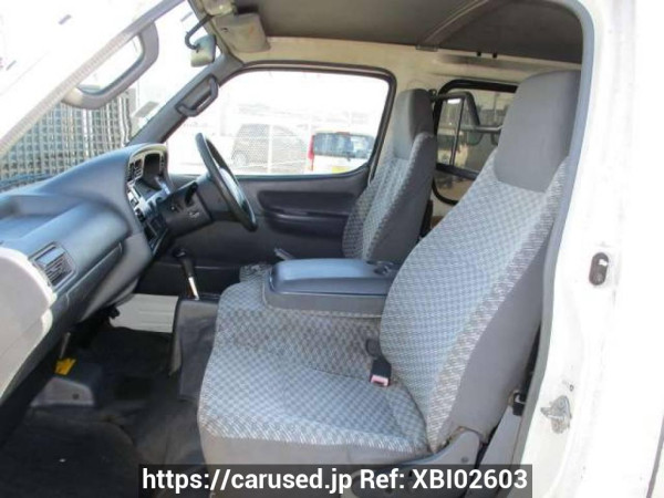 Used 2003 AT toyota hiace-van TRH112V Image[14]