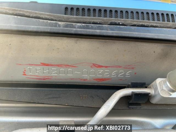 Used 2006 AT toyota regiusace-van TRH200V Image[11]