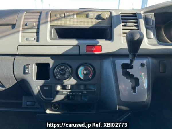 Used 2006 AT toyota regiusace-van TRH200V Image[22]