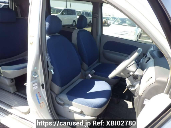 Used 2004 AT toyota sienta NCP81G Image[19]