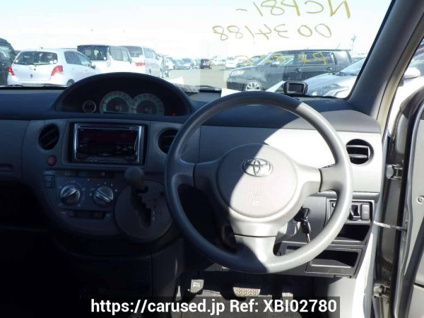 Used 2004 AT toyota sienta NCP81G Image[31]