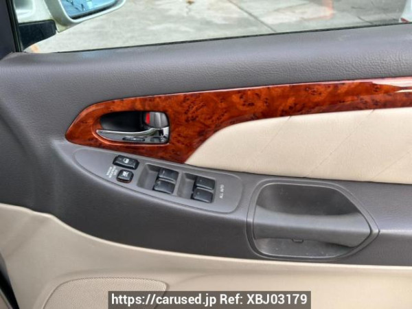 Used 2004 AT toyota alphard MNH10W Image[17]