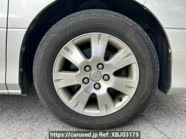Used 2004 AT toyota alphard MNH10W Image[32]