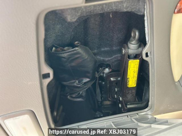 Used 2004 AT toyota alphard MNH10W Image[46]