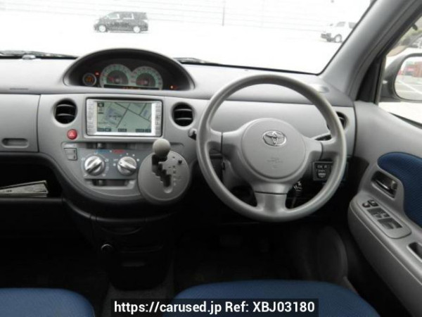 Used 2004 AT toyota sienta NCP81G Image[17]