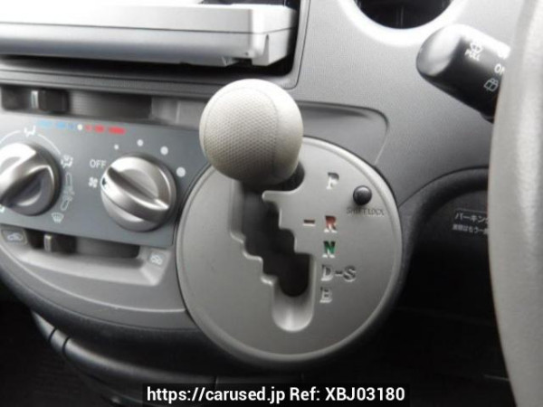 Used 2004 AT toyota sienta NCP81G Image[23]