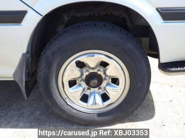 Used 2004 AT toyota regiusace-van TRH112V Image[24]