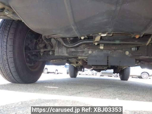 Used 2004 AT toyota regiusace-van TRH112V Image[28]