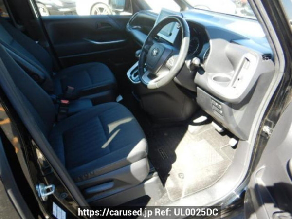Used 2022 AT toyota voxy MZRA90W Image[9]