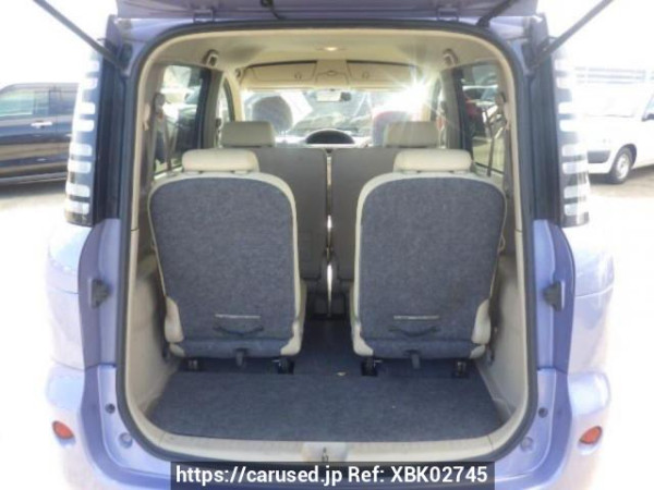 Used 2004 AT toyota sienta NCP81G Image[8]