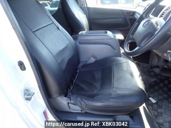 Used 2005 AT toyota hiace-wagon TRH214W Image[11]