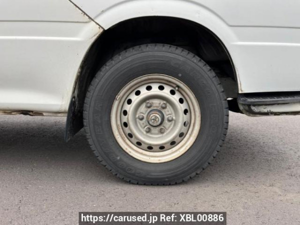 Used 2004 AT toyota hiace-van TRH112V Image[26]
