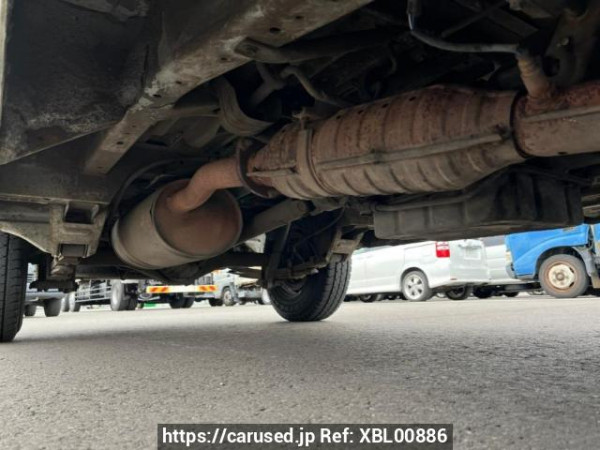 Used 2004 AT toyota hiace-van TRH112V Image[32]