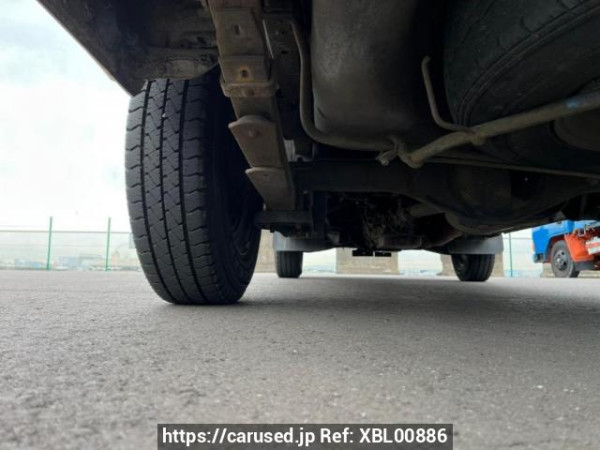 Used 2004 AT toyota hiace-van TRH112V Image[36]