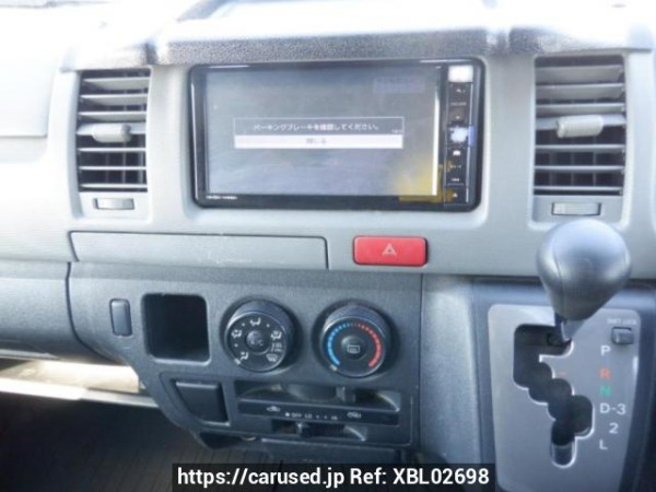 Used 2006 AT toyota regiusace-van KDH200V Image[21]