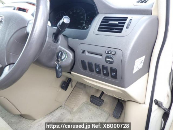 Used 2004 AT toyota alphard MNH10W Image[32]