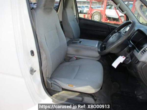 Used 2006 AT toyota hiace-van KDH200V Image[12]