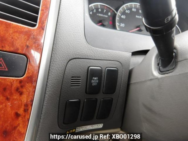 Used 2004 AT toyota alphard ANH10W Image[24]
