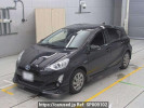 Toyota Aqua NHP10