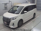 Toyota Noah ZRR80Wｶｲ