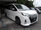 Toyota Noah ZRR80W